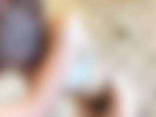Live cam show with NakitaGesmondi - Cute on livesuperchat.net