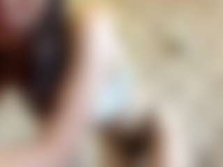 Live cam show with NakitaGesmondi - Flashing on TeamSkeetLive