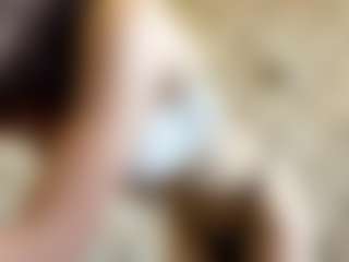 Live cam show with NakitaGesmondi - Handjob on CamwithHer