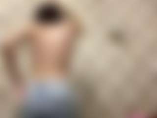 Live cam show with NakitaGesmondi - Tease on Camsoda