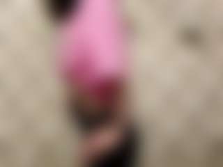 Live cam show with NakitaGesmondi - Natural on CamClone