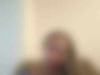Live cam show with PopstarBarbie - Curvy Small Tits on Camsoda