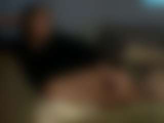 Live cam show with PopstarBarbie - Mature on Gym Cam Girls
