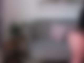 Live cam show with Selene-vox - New Big Tits on TastyBlacksLive