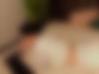 Live cam show with AuroraLuxe - Sweet on Chatstar