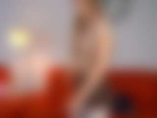 Live cam show with BreeCarse - Striptease on fapnchat