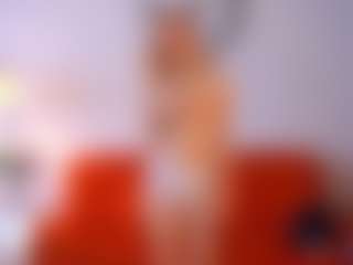 Live cam show with BreeCarse - Blonde Hair Toys on Uber Horny