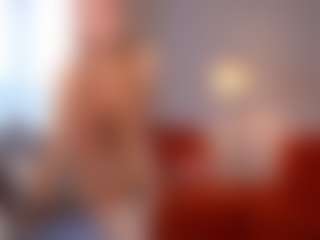 Live cam show with BreeCarse - Blue Eyes on Camsoda