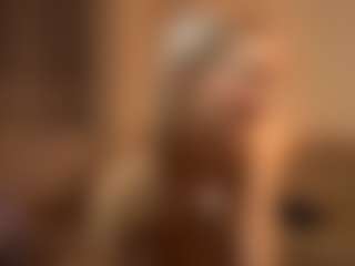 Live cam show with BreeCarse - Blonde Hair on CSO-WL