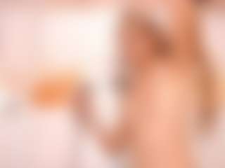 Live cam show with BreeCarse - Blonde Hair on Camsoda