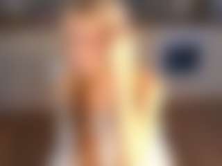 Live cam show with BreeCarse - Tittyfuck on Camsoda