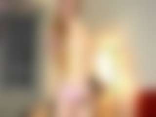 Live cam show with BreeCarse - Blonde Hair on Mixed Magazine Live