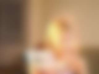 Live cam show with BreeCarse - Lush on Camsoda