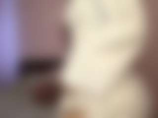 Live cam show with HoaSeed - Erotic Dance on camwithhim.com