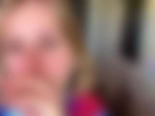 IdaOrban's Live Sex Cam Show