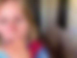 IdaOrban's Live Sex Cam Show