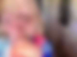 IdaOrban's Live Sex Cam Show