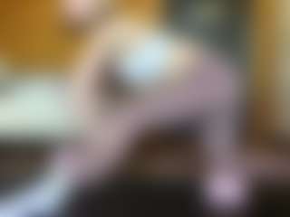 IdaOrban's Live Sex Cam Show