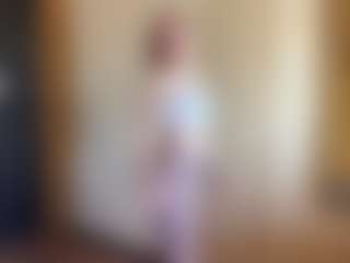 IdaOrban's Live Sex Cam Show