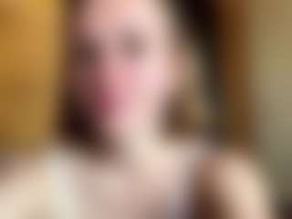 IdaOrban's Live Sex Cam Show