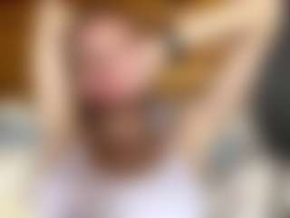 IdaOrban's Live Sex Cam Show