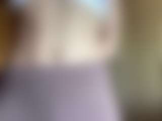 IdaOrban's Live Sex Cam Show