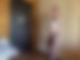 IdaOrban's Live Sex Cam Show