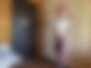 IdaOrban's Live Sex Cam Show
