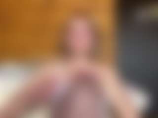 IdaOrban's Live Sex Cam Show