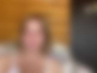 IdaOrban's Live Sex Cam Show