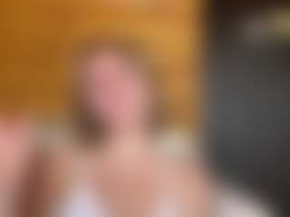 IdaOrban's Live Sex Cam Show