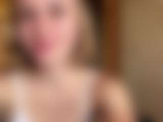 IdaOrban's Live Sex Cam Show