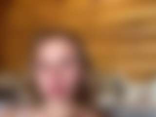 IdaOrban's Live Sex Cam Show