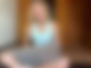 Live cam show with Mira - Spankass on Camsoda Late Night