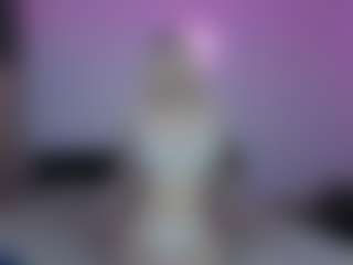 Live cam show with KaylaBloom1 - Blonde Hair on camtv