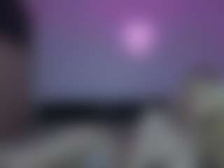 Live cam show with KaylaBloom1 - Athletic on infinitiblacc.com
