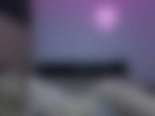 Live cam show with KaylaBloom1 - Blonde Hair on Stripli.com