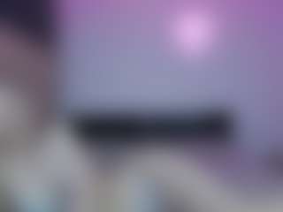 Live cam show with KaylaBloom1 - Striptease on Dolls Live