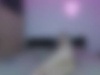 Live cam show with KaylaBloom1 - New White on TottyGirls