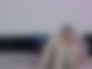 Live cam show with KaylaBloom1 - Blue Eyes on Hubzter Live