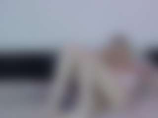 Live cam show with KaylaBloom1 - New Tattoos on xDating
