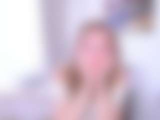 Live cam show with Melissa - Blowjob on livesuperchat.net