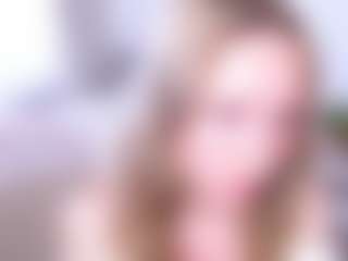 Live cam show with Melissa - Public on Dolls Live