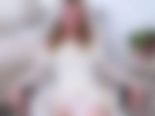 Live cam show with Melissa - Small Tits on TastyBlacksLive