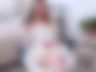 Live cam show with Melissa - Full Nudity on AdultVida.com