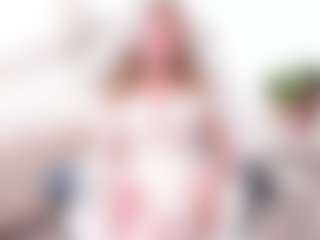 Live cam show with Melissa - Strip on Hubzter Live
