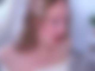 Live cam show with Melissa - Small Tits on CamClone