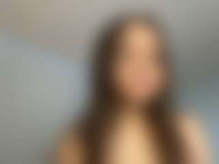 Live cam show with NikitaRasole - Oil on Livezox