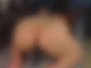 calithrah's Live Sex Cam Show