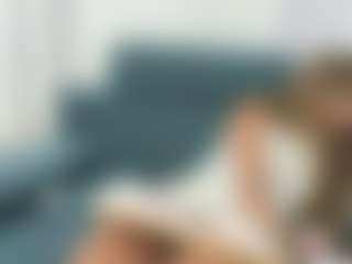 Live cam show with DiaEbrahimi - Average on Camiplay Live